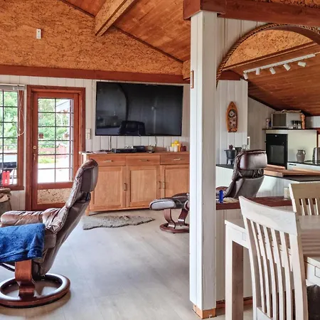 Feriehus Amazing Home In Mandal With Wifi Mandal